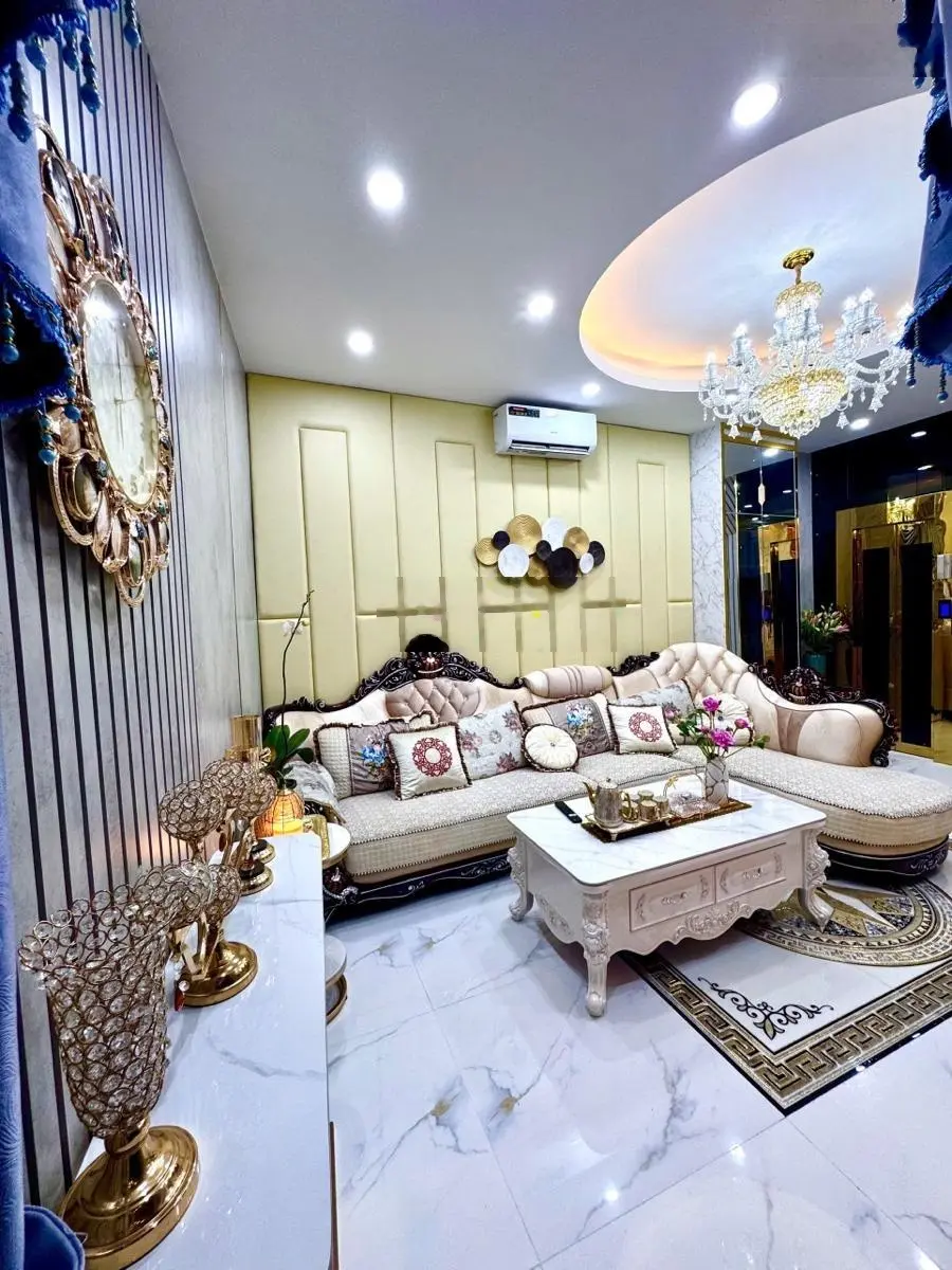 Hàng cực hiếm đống đa - khách xem trong mang thẳng vali vào ở ngay.