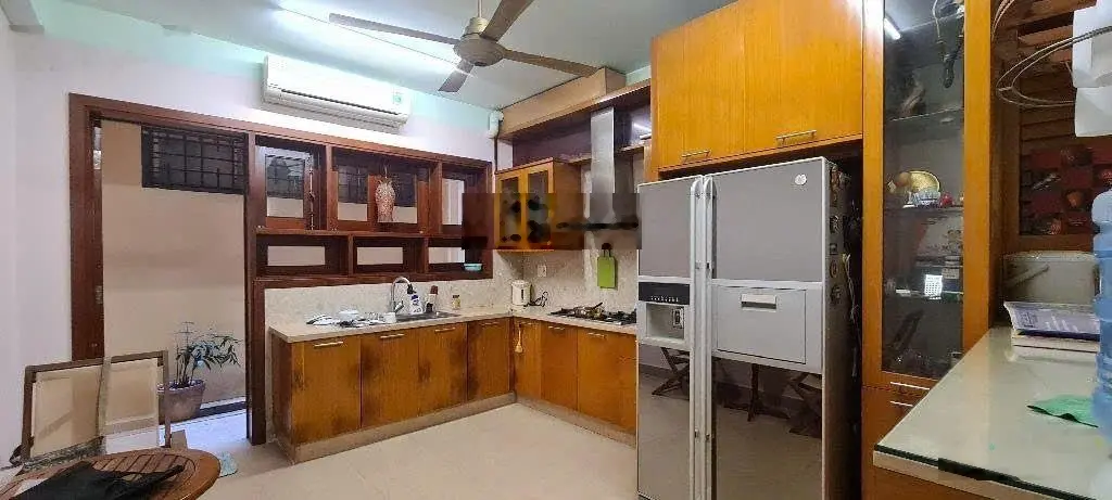 Nhà đẹp 4 tầng hẻm tải thông 6m Nguyễn Văn Khối Gò Vấp