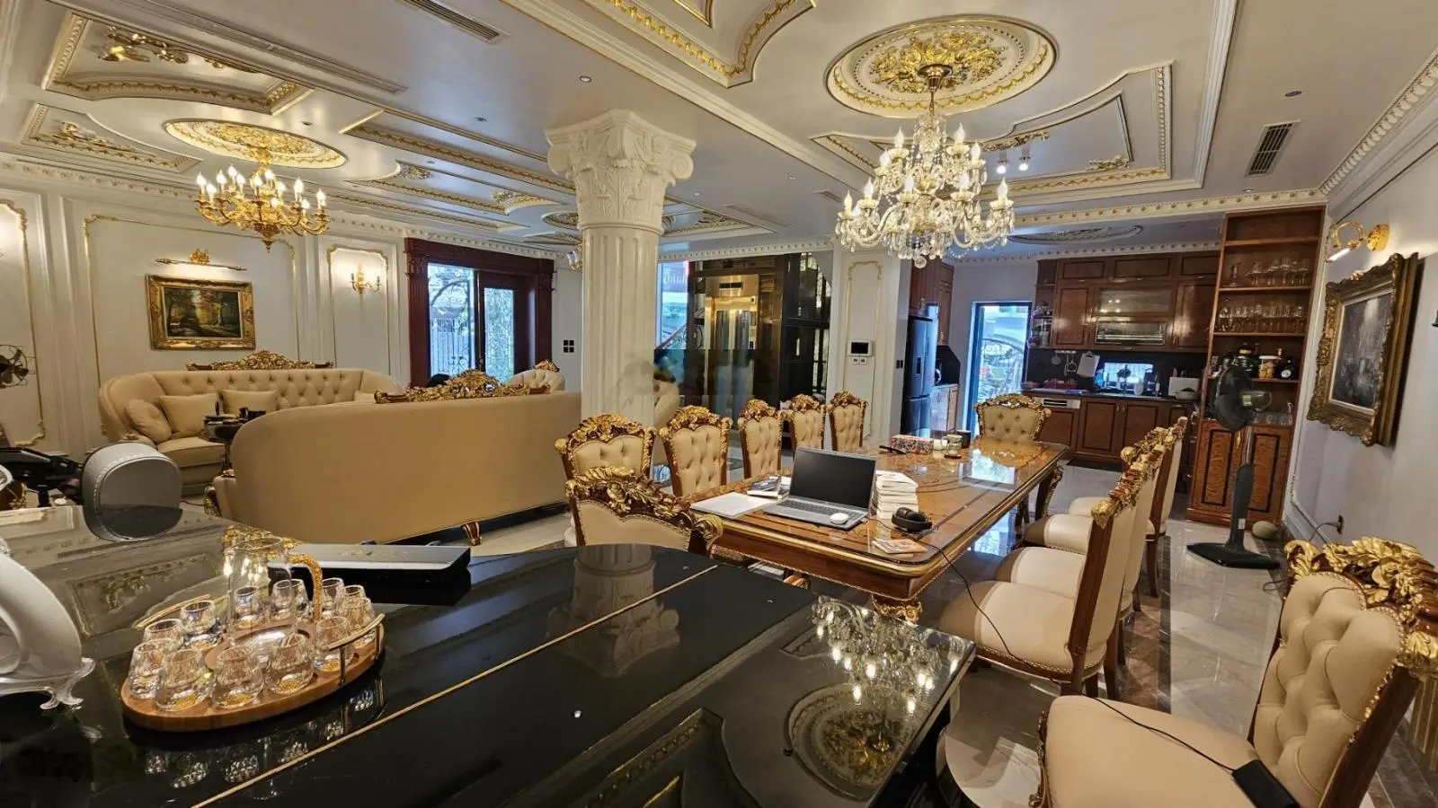 Biệt thự trung tâm khu đô thị Văn Phú - Hà Đông, 4t thang máy - 190m2, giá 54.5 tỷ lh: 0962797596