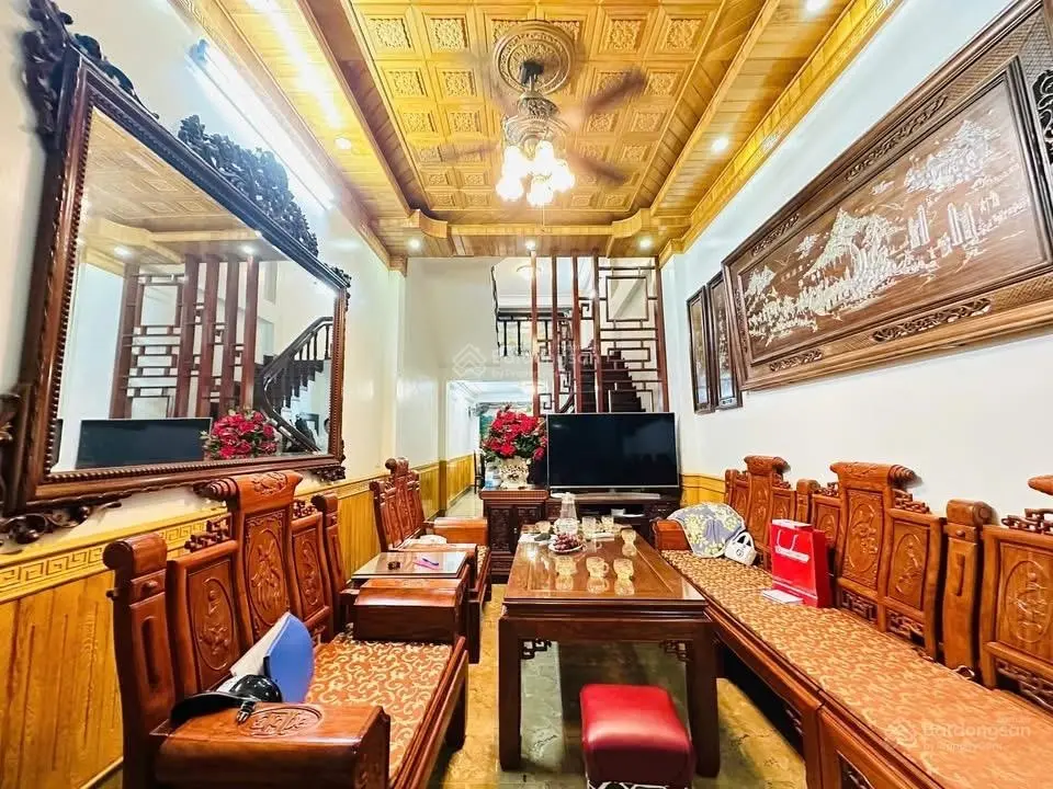 Phố víp - giá đầu tư - cầu giấy 51m2, 4 tầng , 3,5m 16 tỷ - 2 ô tô tránh - ở và kinh doanh đỉnh cao