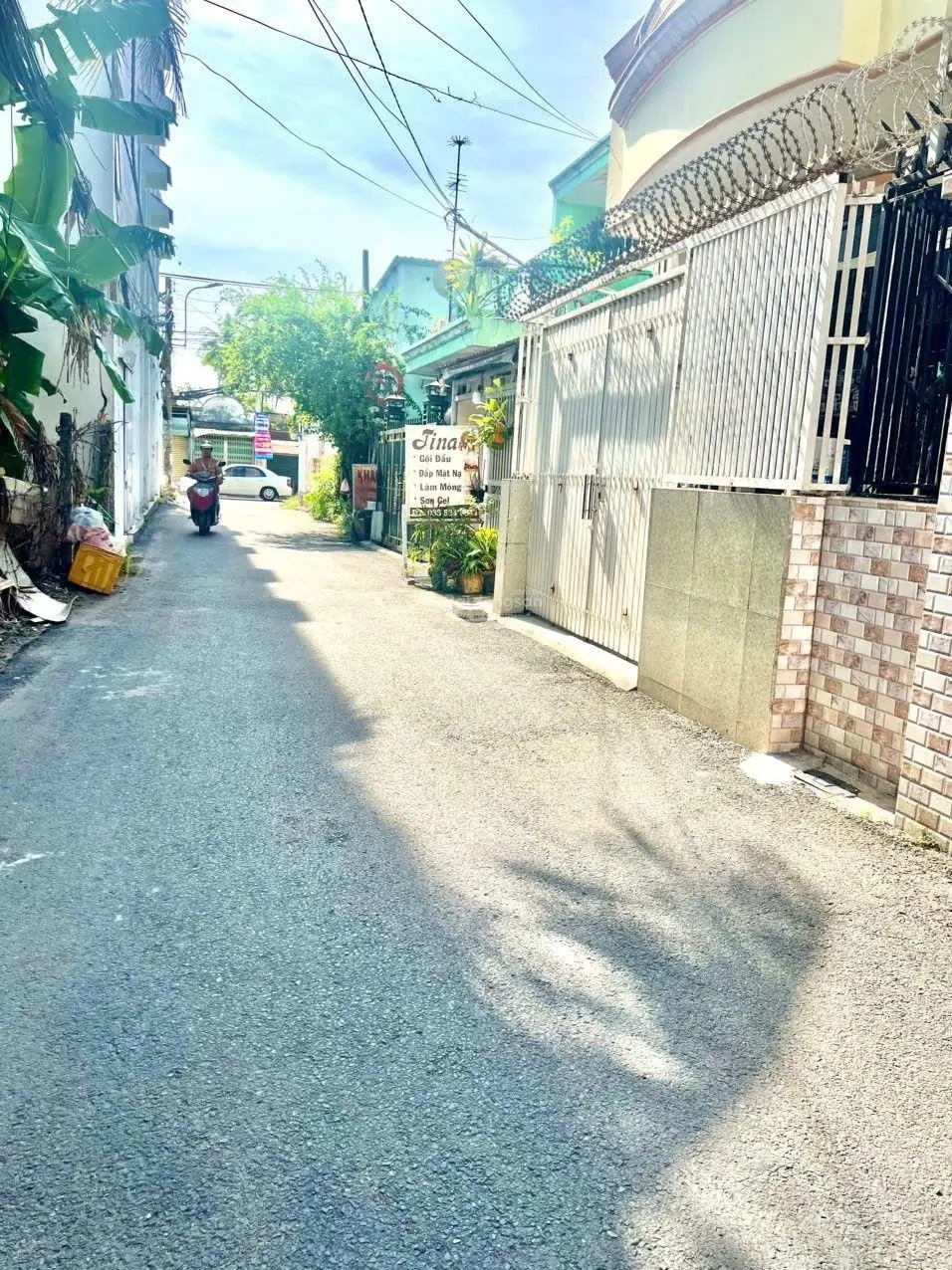Hàng mới nhà mặt tiền SHR thị trấn HM khu dân 4x11 đường nhựa 7m ngay đường Trưng Nữ Vương 3,38 tỷ