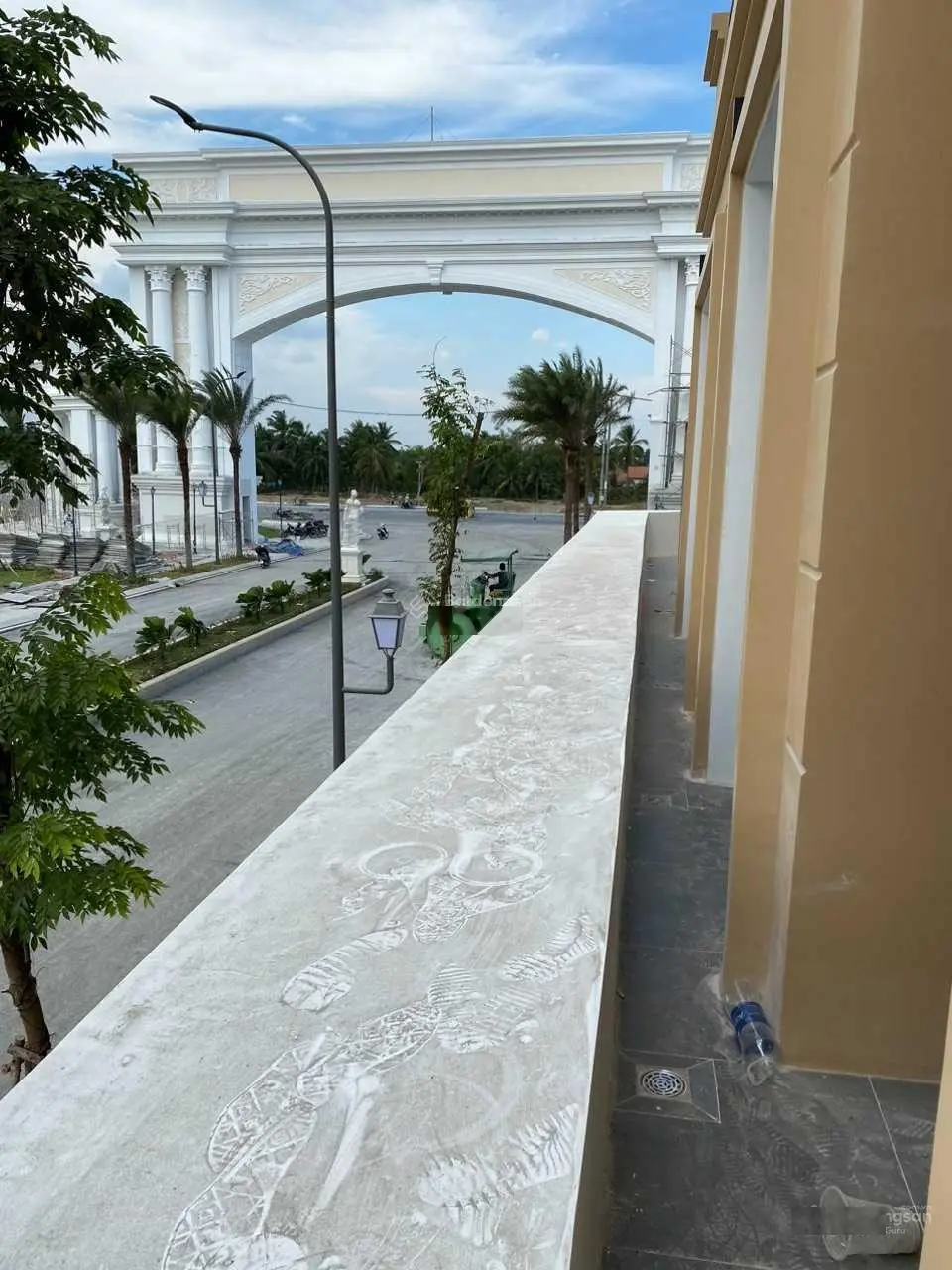 Bán đất dự án Agora city 108m2 ngang 6m dài 18m giá chỉ 19tr/m2