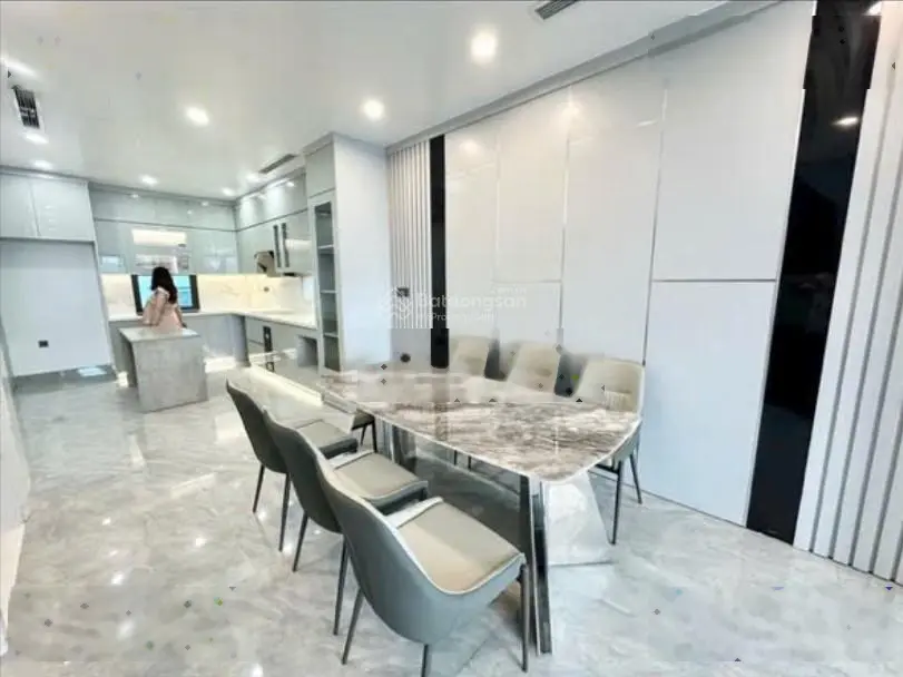 Bán nhà Ngọc Thuỵ, ô tô tránh, kinh doanh, thang máy, DT 75m2 x 5 tầng, MT 5m. Giá chỉ 18,5 tỷ