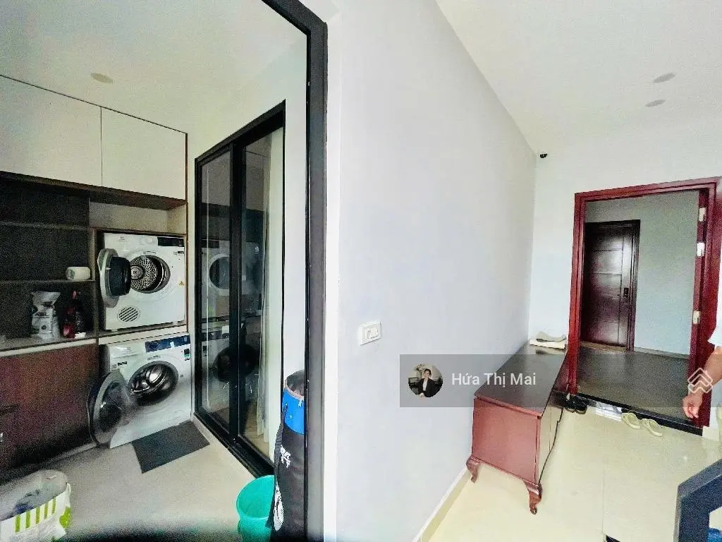 Bán gấp toà văn phòng 9 tầng mặt hồ Ba Mẫu, 155m có hầm, mt 8.5m, doanh thu 250tr/tháng