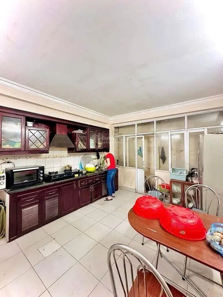 Bán NHÀ ÂU CƠ - TỨ LIÊN 65m 5 tầng 4m mặt tiền nhà dân xây tâm huyết chỉ 8,6 tỷ.