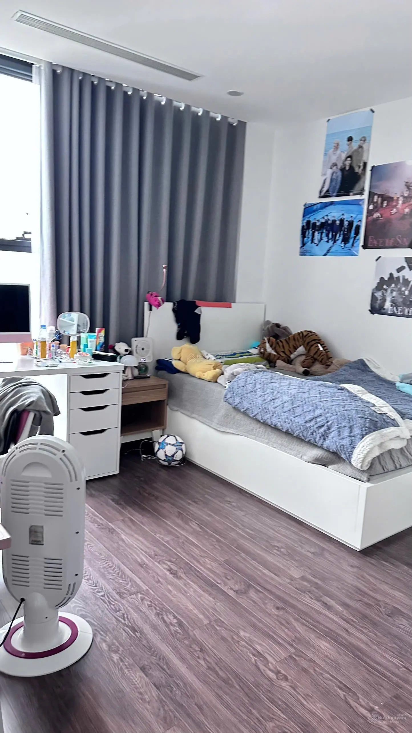 Bán duplex Sunshine City 190m2, 4 PN hướng Đông Nam view sân golf Ciputra rất đẹp. LH 0966 286 ***