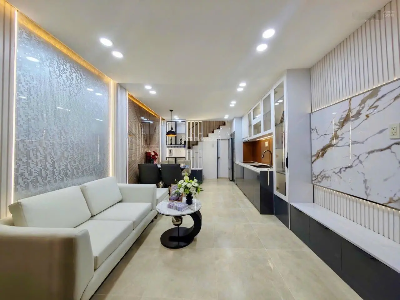 Bán nhà 3 tầng Phan Xích Long, kết cấu đep, hẻm thông giá 6,95 tỷ