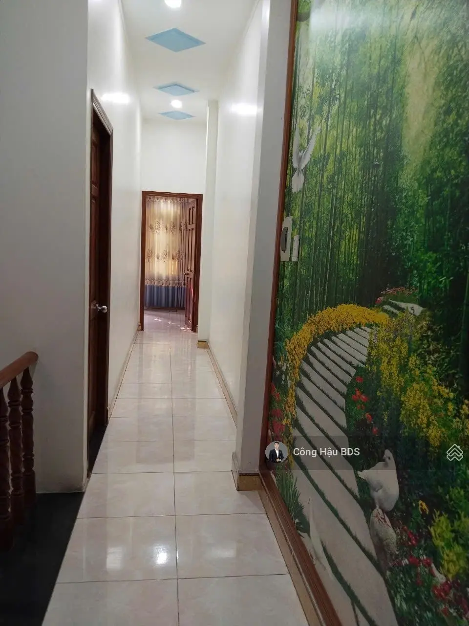 Bán Nhà SHR Trệt Lầu Gần Vincom Dĩ An. DT: 64M2. Gồm 3 PN- 2WC. Đường 8M. Vỉa hè. Cây Xanh.