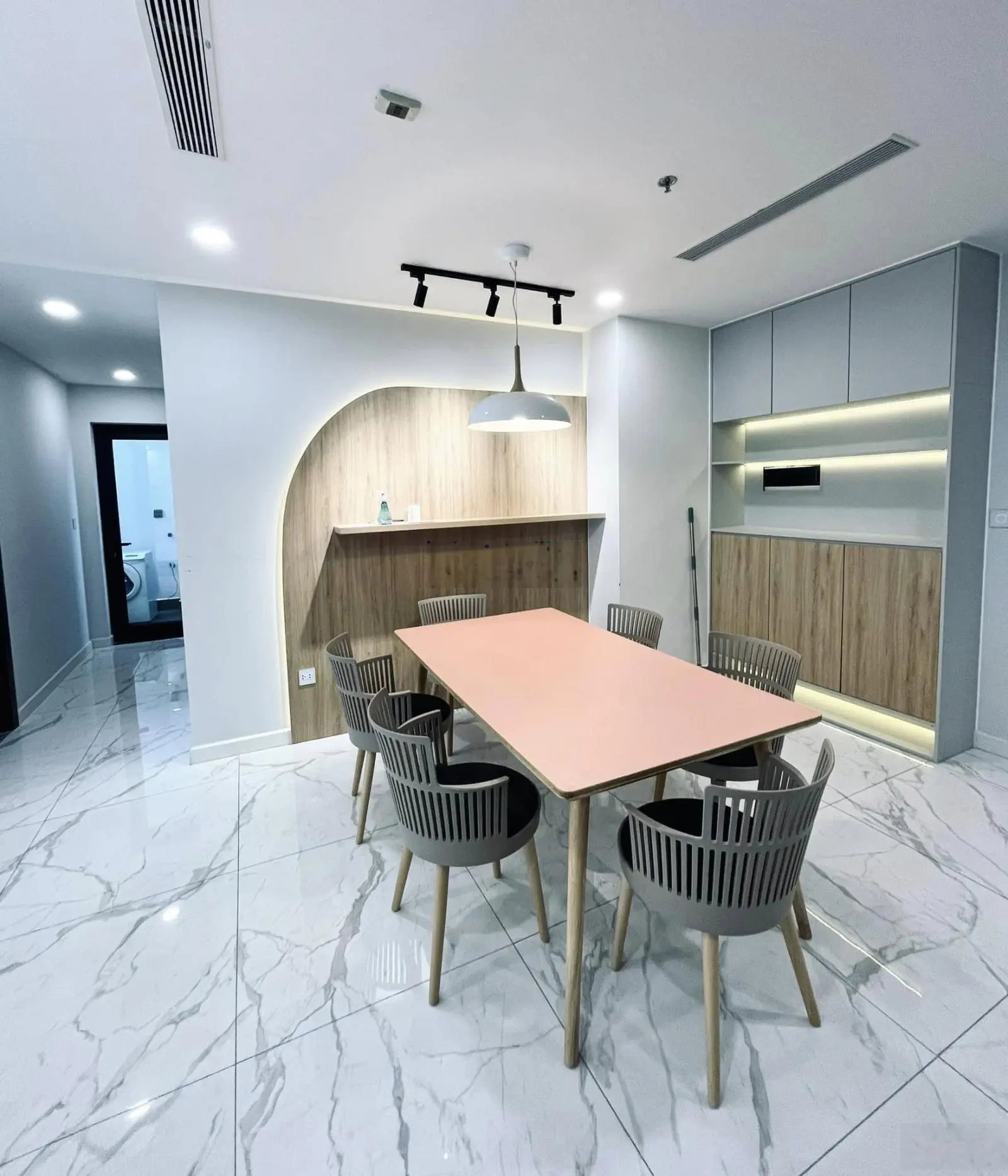 Cần bán nhanh căn hộ CC Lucky Palace Q6, 80m2, sổ, giá: 3,6 tỷ, LH: 0903 358 ***Hoà)