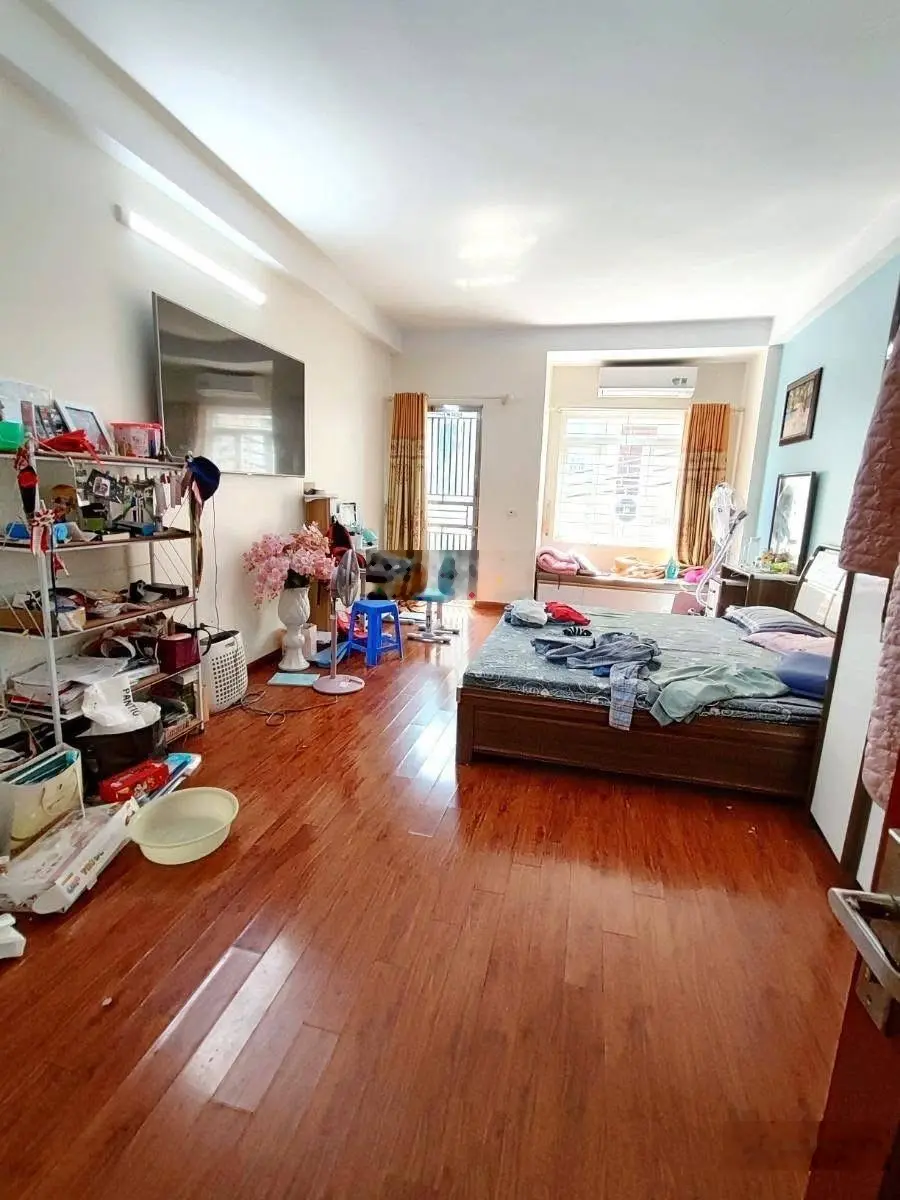 Bán nhà đẹp kinh doanh, lô góc, ô tô vào nhà Mễ Trì, Nam Từ Liêm 57m2,5 tầng, 4.3MT=13.9 tỷ