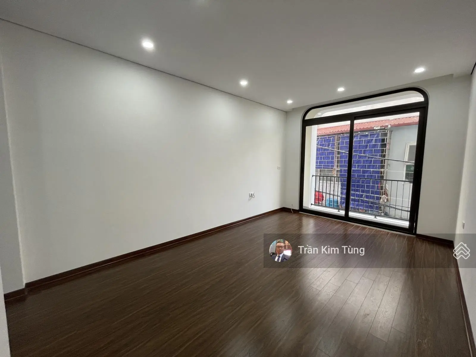 Bán nhà Phố Trạm 38m2 x 5 tầng, ngõ thoáng, ngay cầu vĩnh tuy, sổ đỏ chính chủ