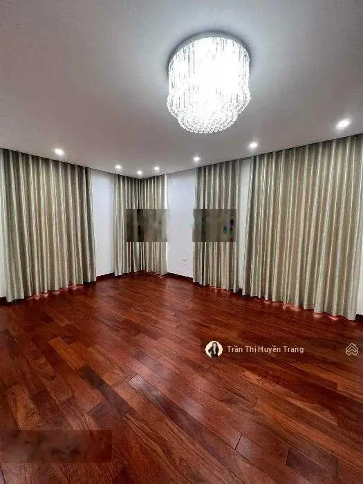 Tòa văn phòng đường Bưởi 68m2 8 tầng thang máy, lô góc, ô tô tránh, mặt tiền 8m, 20.5 tỷ 0973 355 ***