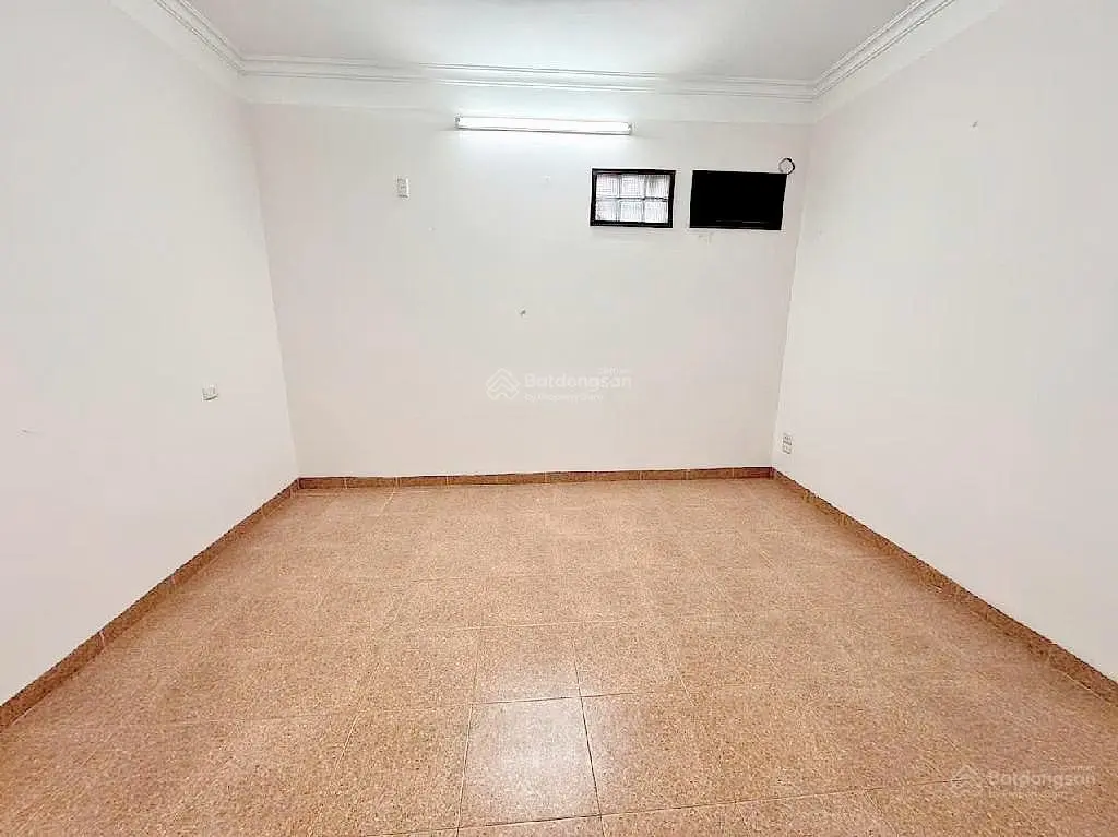 950 triệu , PHÚ ĐÔ , 70m2 , 3 ngủ , ở thoáng viễn , khu vực đông dân .