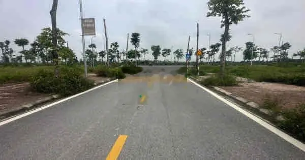 CẦN BÁN GẤP đất tại Di Linh view suối hồ bao đẹp