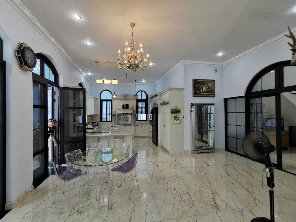 Siêu Biệt Thự tuyệt đẹp ngang 20m đường Bình Lợi, Bình Thạnh - DT: 20 X 17 - 4 Tầng - Giá: 29 tỷ