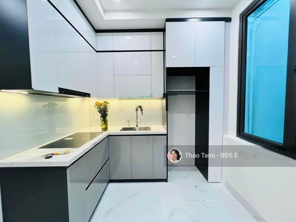 Đẳng cấp! Bán nhà Tây Sơn Đống Đa, ngõ nông rộng ô tô đỗ gần, kinh doanh nhà mới về ở luôn 40m2x6T