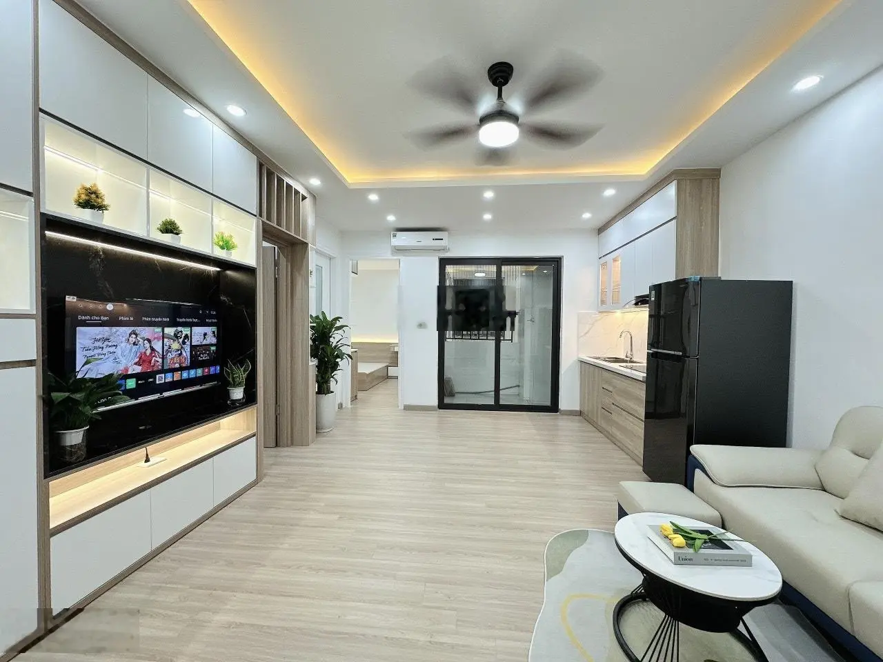 Em bán căn hộ hh2a Linh Đàm.Nội thất full mới. Diện tích 46m, 2pn, 1vs.