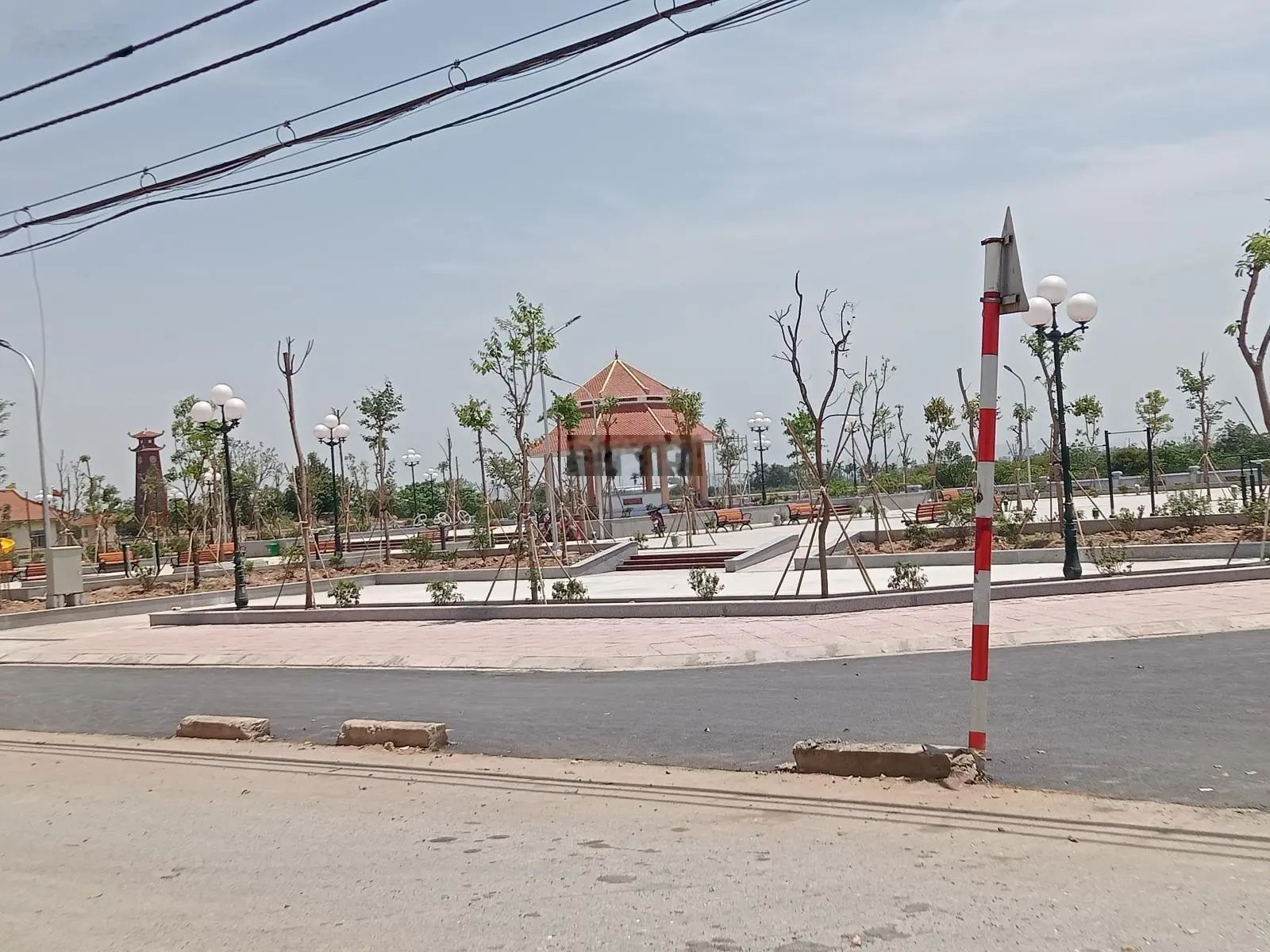 Bán nhà tiền yên Hoài Đức diện tích 42 met