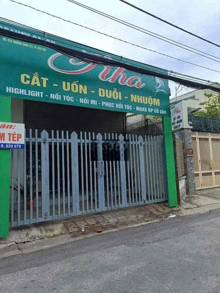 Nhà mặt tiền Trương Định cách UBND Phường 5 vài bước chân
