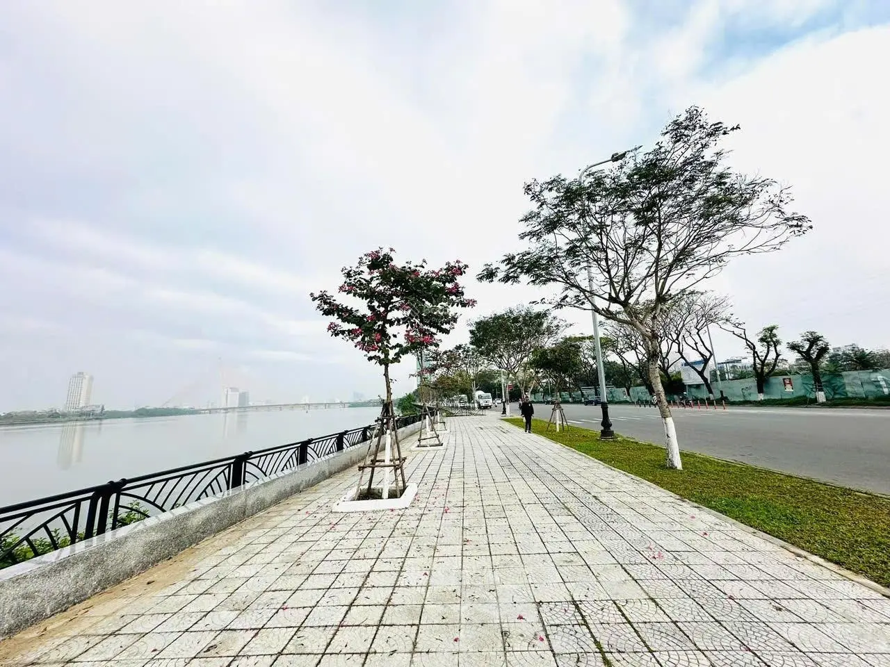 Bán đất dt khủng 345m2 mt 10m tặng dãy trọ thu nhập ~40tr/tháng cách sông hàn 300m chỉ 14,x tỷ