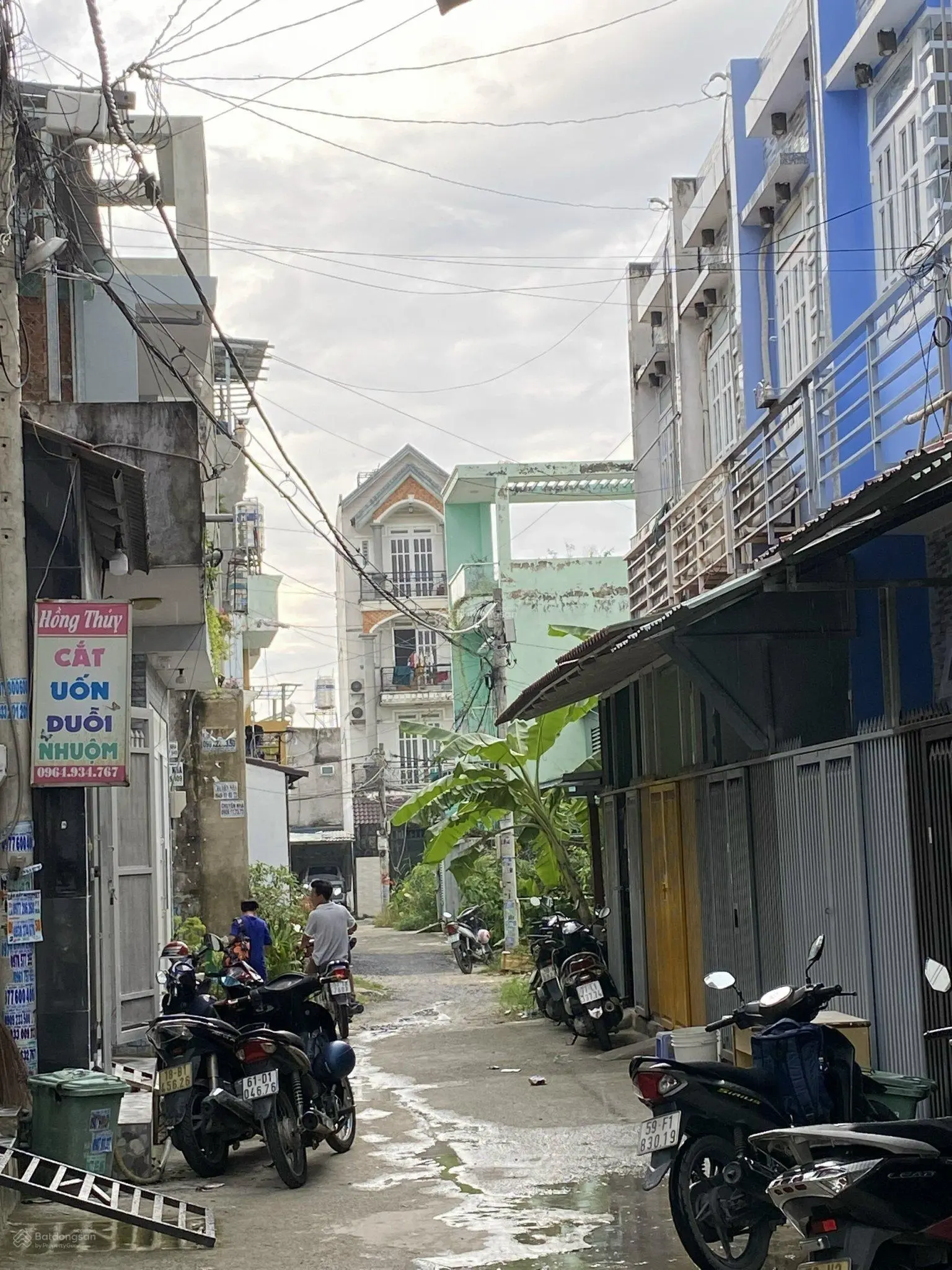 Đất giá rẻ 1/TX52. DT: 4 x 17m SHR, đường thông. Giá: (2.6) tỷ