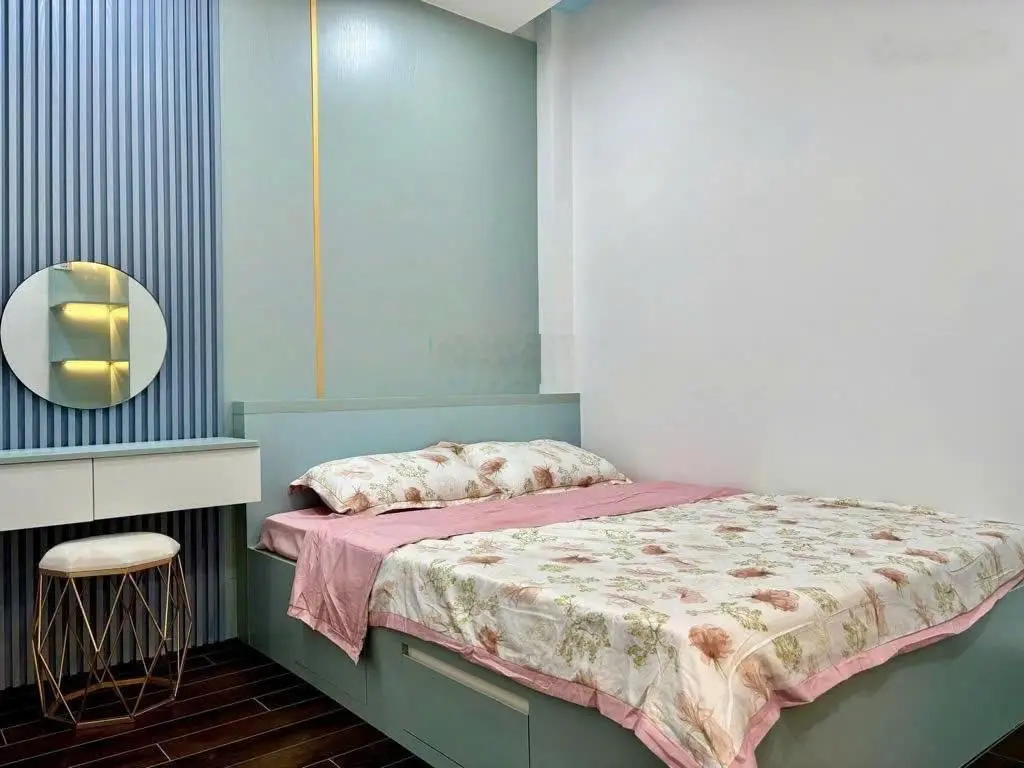 Nhà 2 tầng 3pn mới 100% full nội thất - xách vali vào ở ngay - kề big c & chợ cồn chỉ nhỉnh 3 tỷ