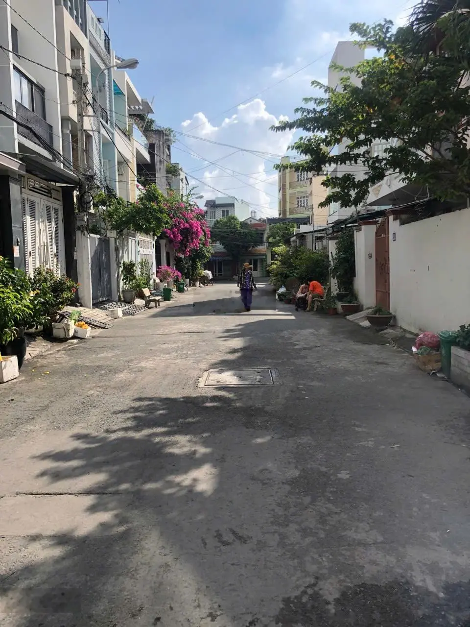 Bán nhà MT đường số Tân Quy, Q7 diện tích 4x18m. Nhà 1 trệt 2 lầu giá 10,2 tỷ thương lượng