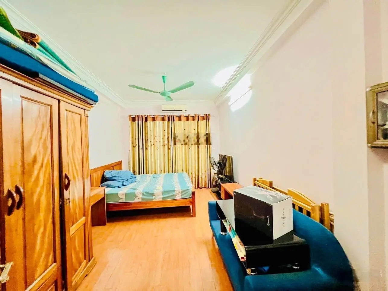 Bán gấp căn Lý Thái Tổ, p10, Quận 10 ngay mặt tiền hai bên, LH 0766372521 xem nhà
