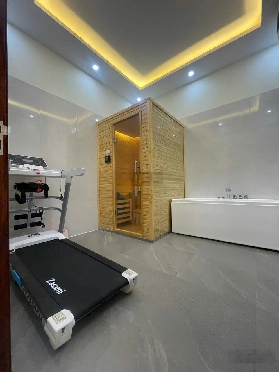 Nguyễn sơn víp long biên hà nội thang máy ô tô tránh 50m2