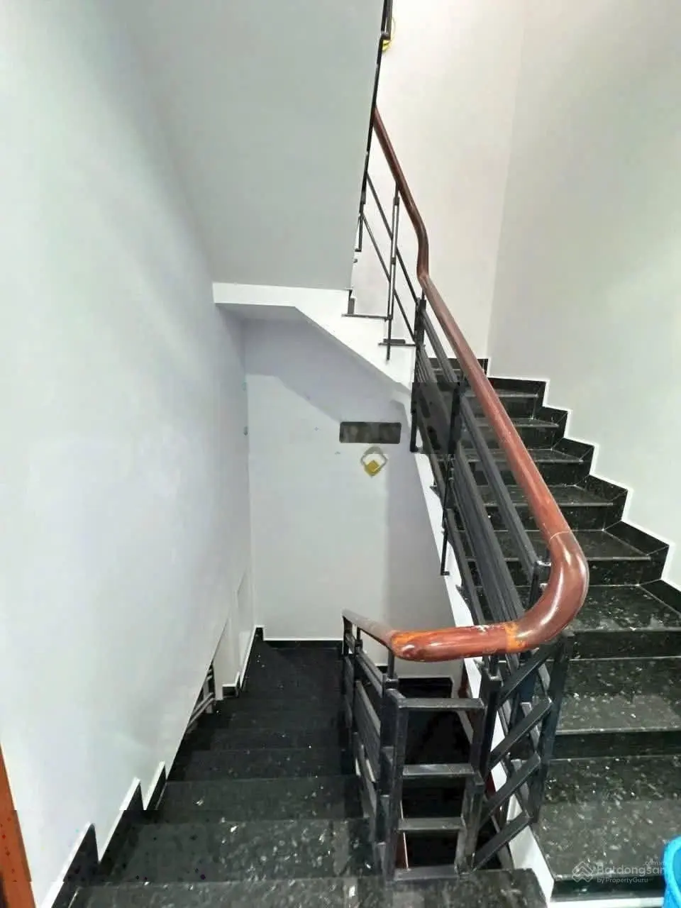 Định Cư Bán Gấp căn nhà đường số 8 Thủ Đức - GIÁ 2 TỶ 390