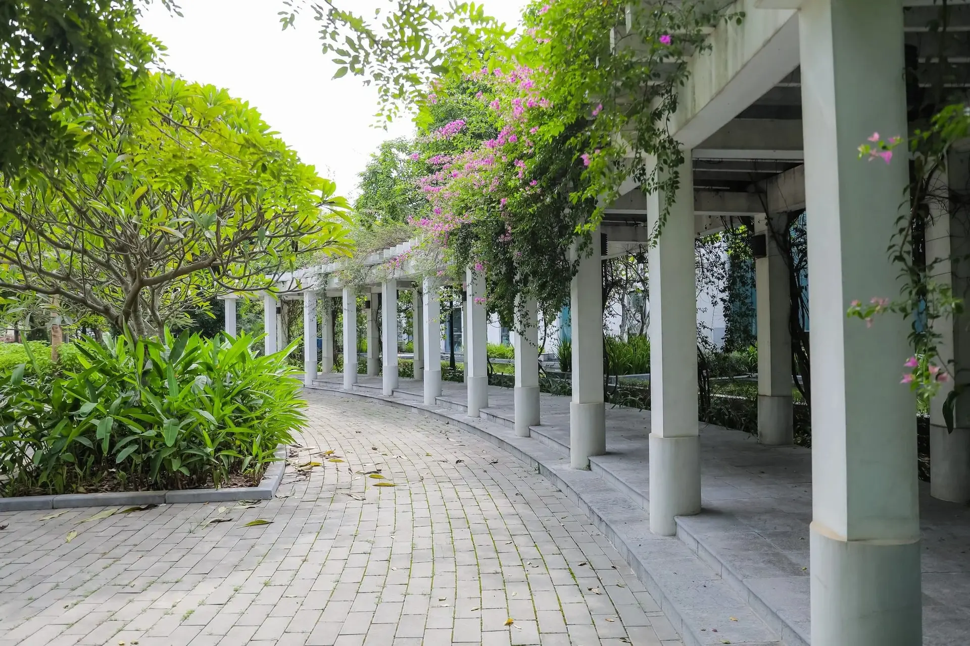 Bán căn hộ chung cư 72m2 tại tòa Moonlight 1, giá 4,650 tỷ vnd - view đẹp hàng hot