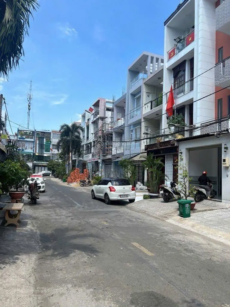 11 tỷ 800 thương lượng, bán nhà 4 tầng mặt tiền đường số 21, DT: Ngang 4 mét dài 23 mét