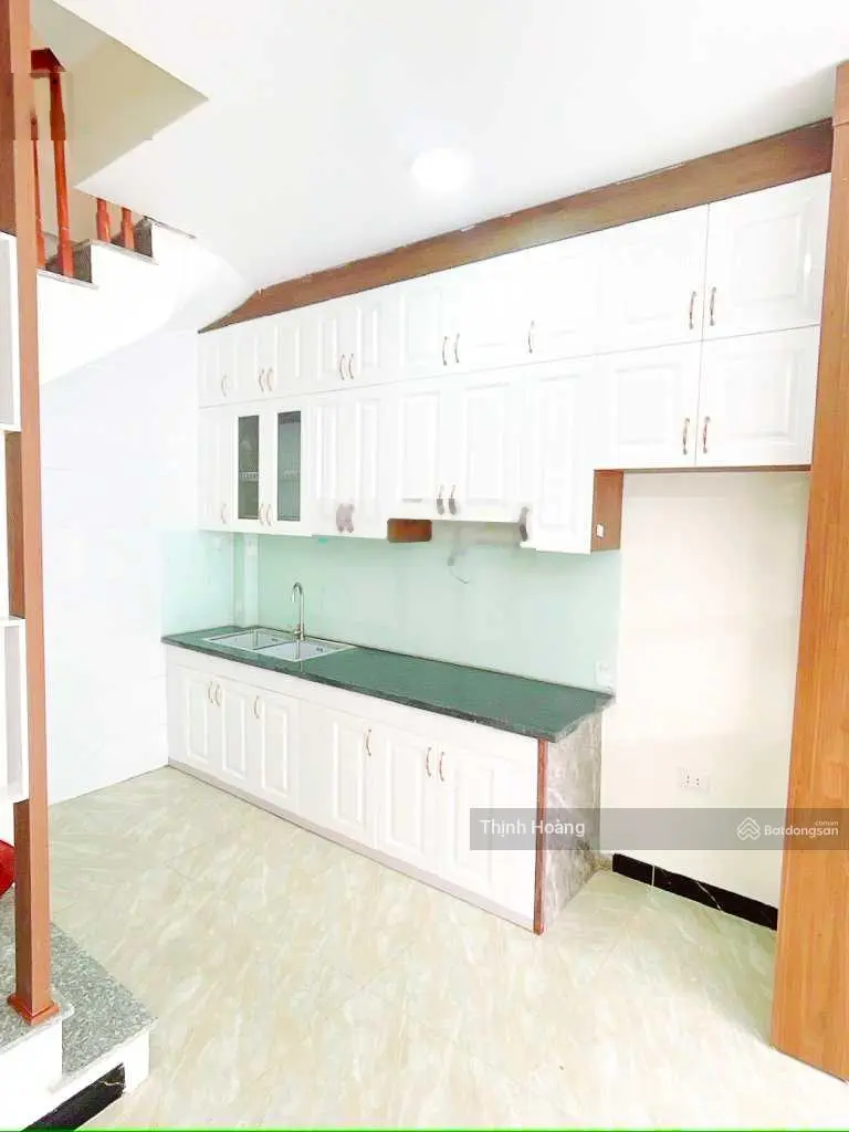 [NHÀ MỚI ĐÓN TẾT] Bán nhà Thạch bàn 30m2 5 tầng mt5, oto đậu cổng, vị trí có 1.0.2