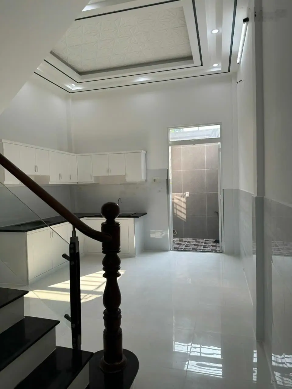 Bất ngờ. Nhà 2 lầu tại Lê Văn Lương gần Hoàng Anh Gia Lai