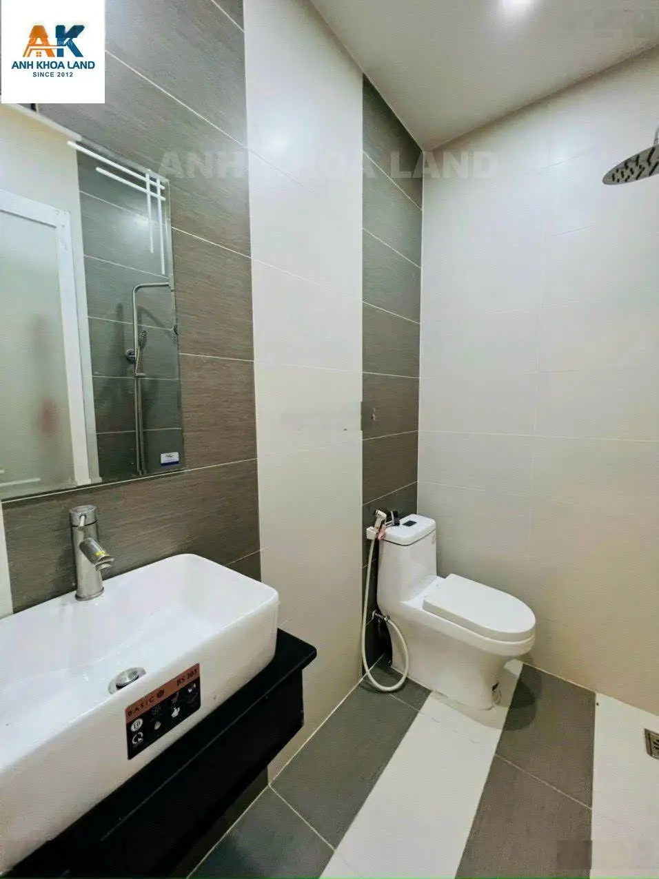 Siêu phẩm hiếm có nhà 3 tầng full công năng ngay Hoàng Diệu 2 P. Linh Trung, sàn 150m2 giá 7.5 tỷ