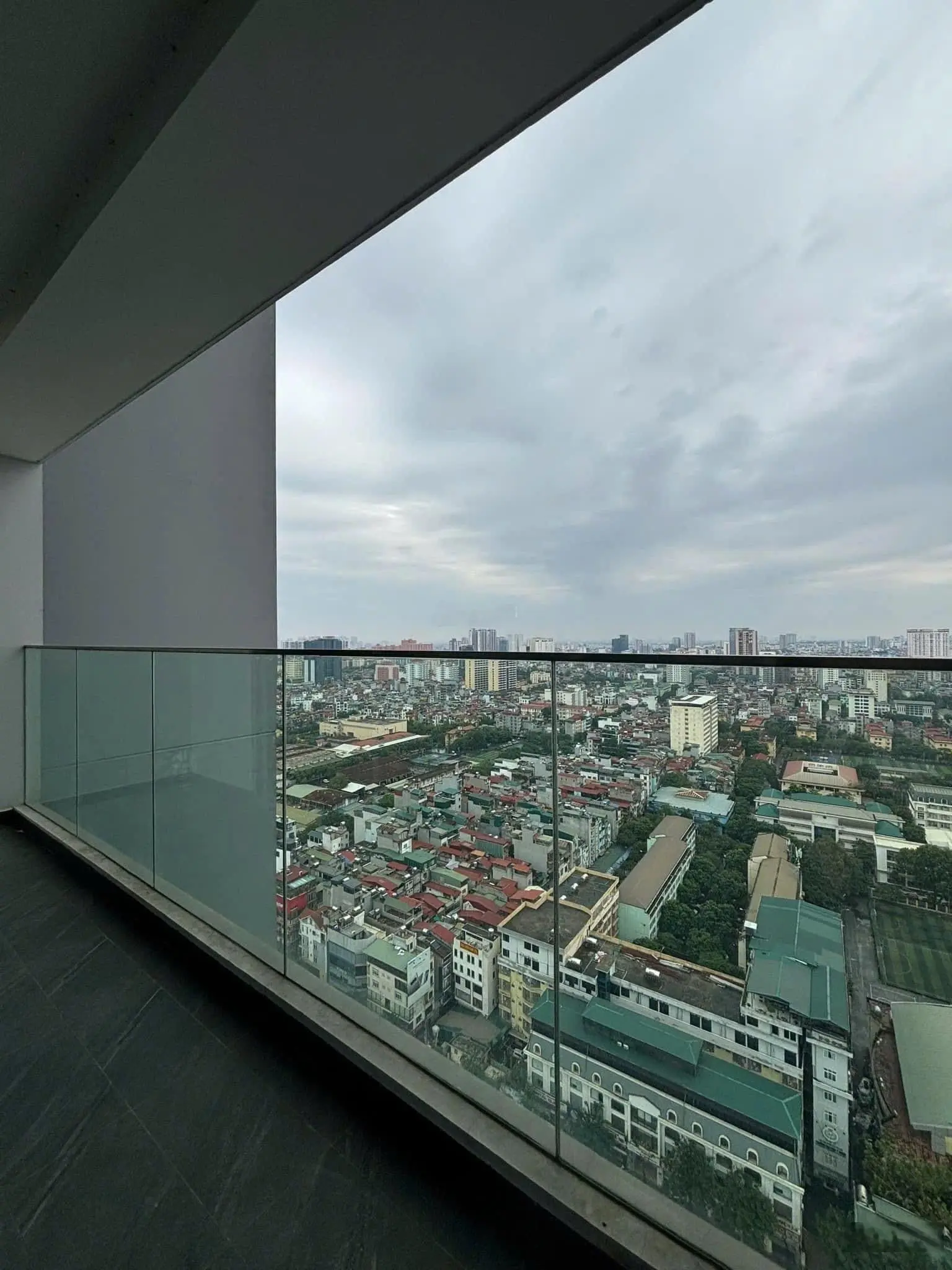 Bán căn hộ view đẹp tại the nine, 12.3tỷ bao phí thuế , 145m2, 3 pn, có slot ô tô