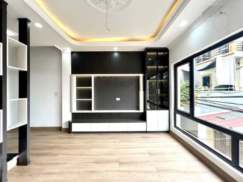 Siêu đẹp nhà phố Tựu Liệt, Thanh Trì 37m2, 5 tầng, giá 5.3 tỷ. Ôtô đỗ cửa