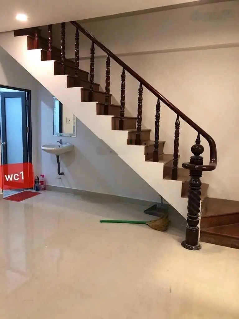 Nhà 2 tầng, ngay sát ngã tư Tô Ngọc Vân, Phạm Văn Đồng, Chợ Thủ Đức, DT 98m2 giá chỉ 4.1 tỷ.