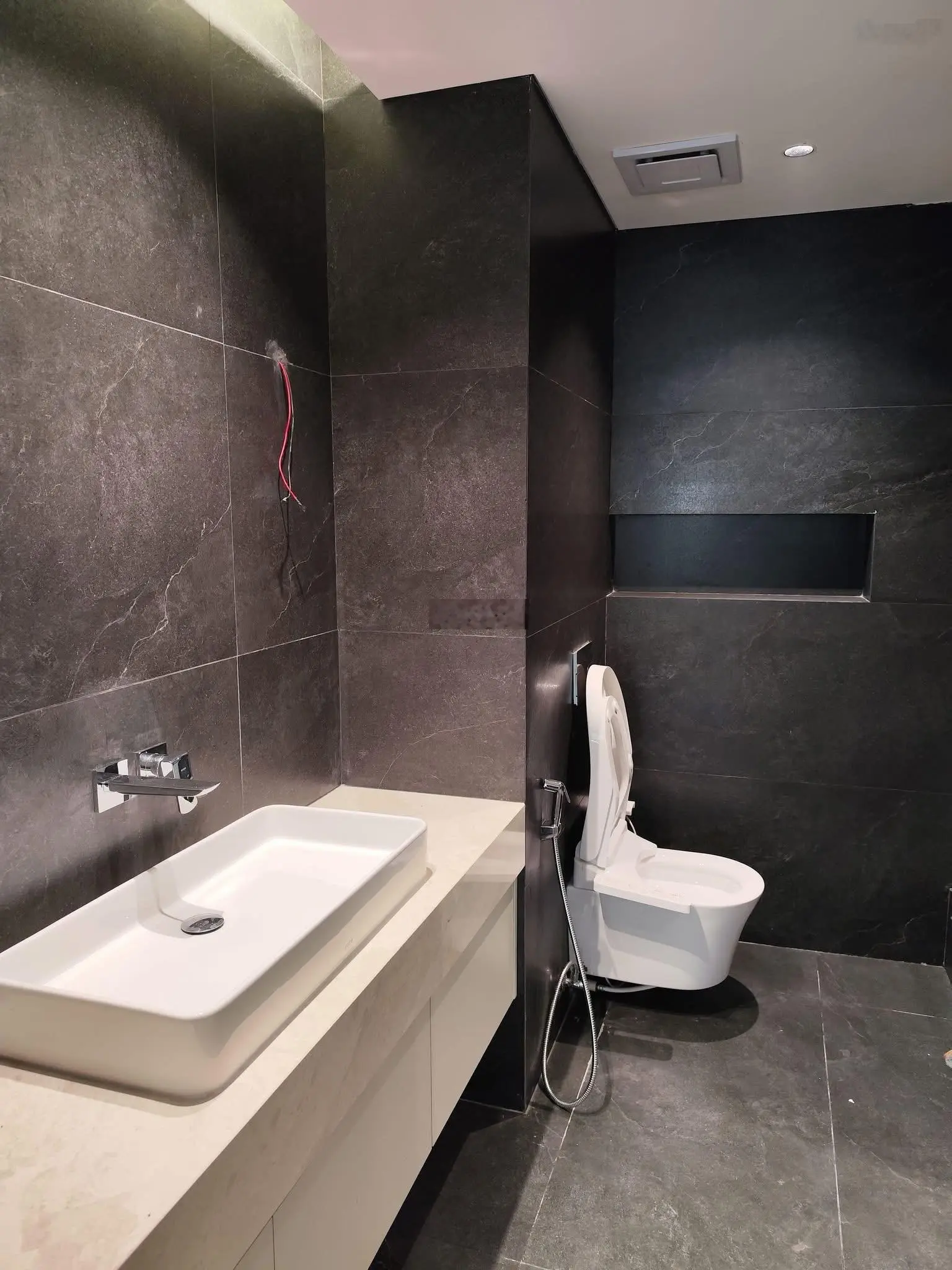 Giáp Ngoại Giao Đoàn nhà 6T thang máy - vỉa hè ô tô tránh - kinh doanh - MT 6.5m - 42m2. Nhỉnh 15tỷ