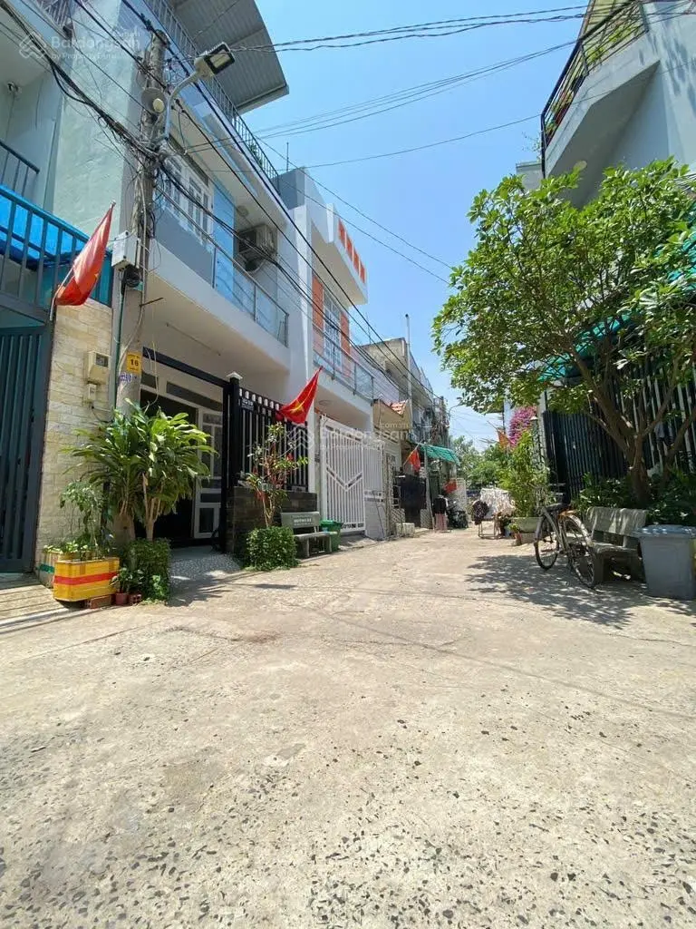Giảm Sốc 250 triệu còn 4,2tỷ, Nhà 1 xẹt Hẻm XH, 4,6x18m, 2 tầng, Đường Số 3, Long Trường, Quận 9