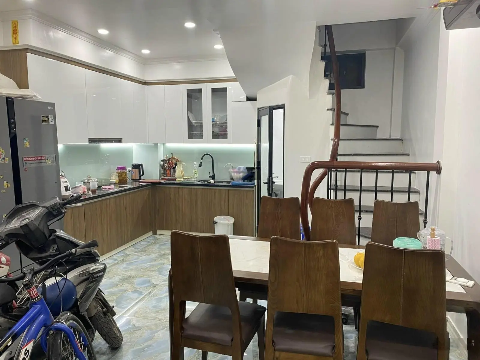 Tây Mỗ ô tô đỗ cửa - 10m ra đường ngõ thông - 31m2 - mặt tiền hoa hậu - dân trí cao - tiện ích