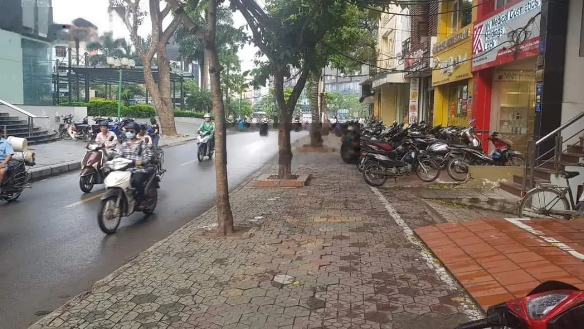Mặt phố Trung Kính 65m2*5T, mặt tiền 4m giá 18 tỷ nhỉnh. Vỉa hè rộng - KD sầm uất