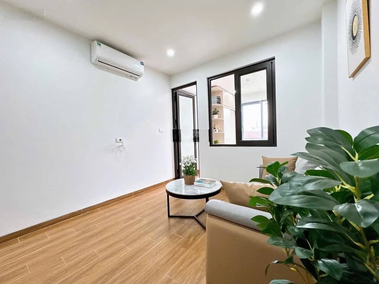 Sát phố! Toà CHDV Xã Đàn, 70m2*7 tầng TM, MT 5.2m, 18 phòng KK, đủ PCCC, ngõ 3m, dòng tiền 7%/năm.