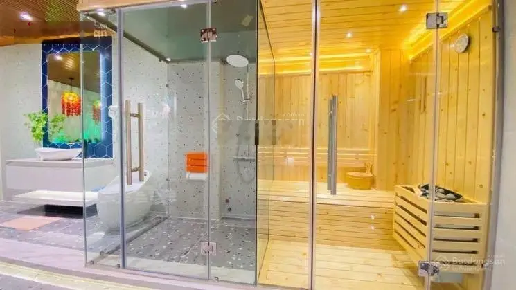 Chính chủ bán nhà Nguyễn Tiểu La P8 Q10. DT 80m2 giá 3tỷ560 gần trường Kinh Tế. Đang cho thuê 30tr