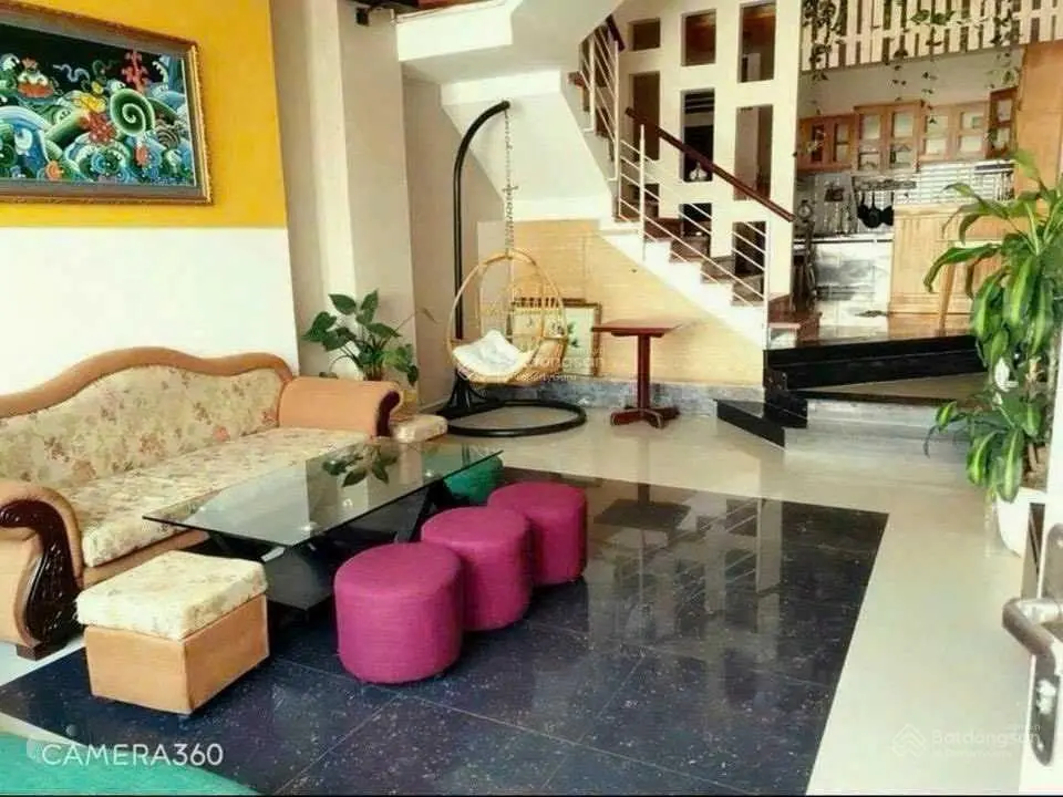 Nhà liên kế diện tích 72 m2, mặt tiền đường chính Tô Hiến Thành, Phường 3, Đà Lạt, Lâm Đồng