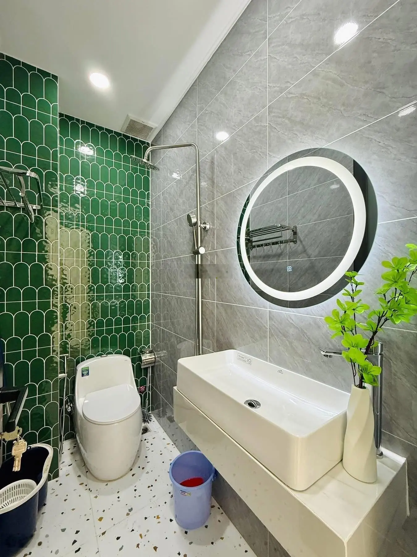 Nhà phố hiện đại tại Phan Đăng Lưu, Phường 7, Phú Nhuận với giá chỉ 3 tỷ 8 thương lượng.