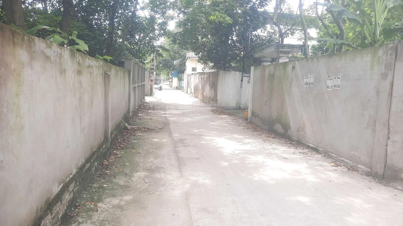 Bán lô đất 49,5m2, cạnh sân vận động 10.000.000m2 xã Thụy Hương, giáp quận Hà Đông