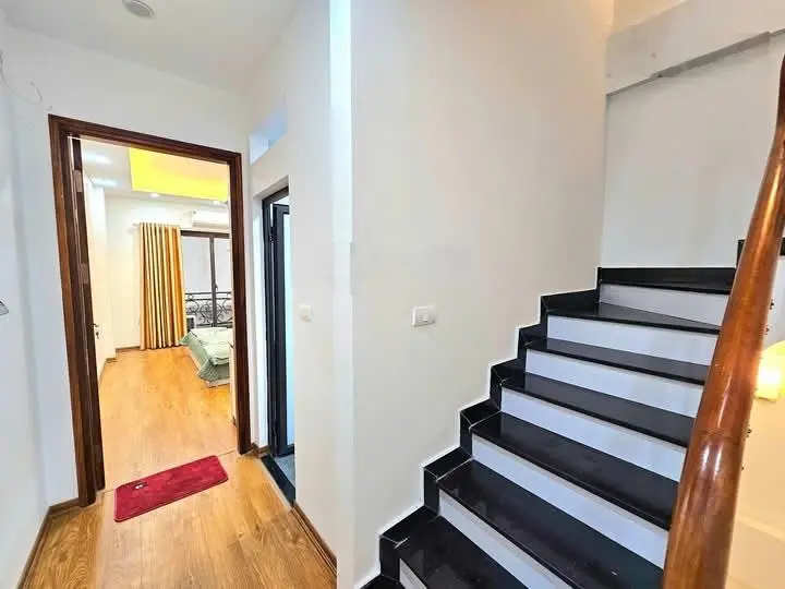 Hót. chính chủ bán gấp nhà đẹp đường phạm văn đồng, cầu giấy