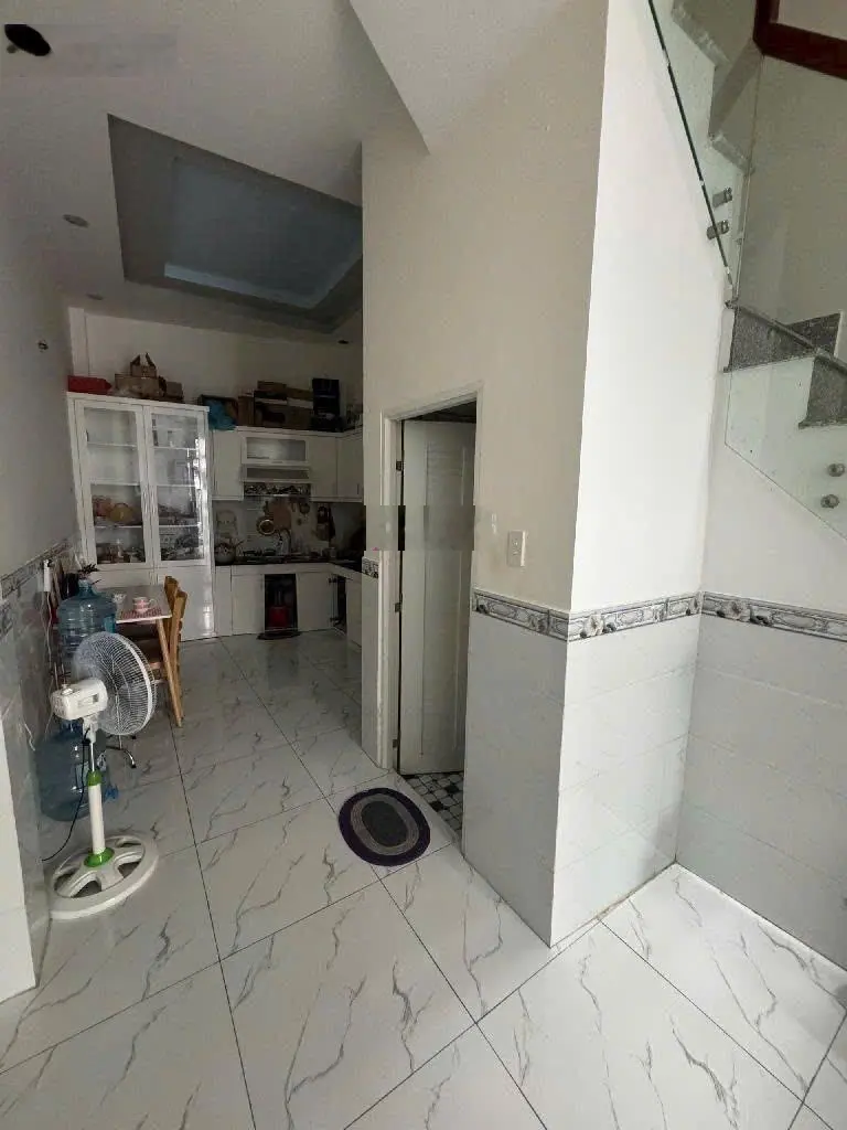 Bán nhà 4 tầng - khu dân cư hiện hữu không lo giải tỏa - đường Khánh Hội VIP Quận 4
