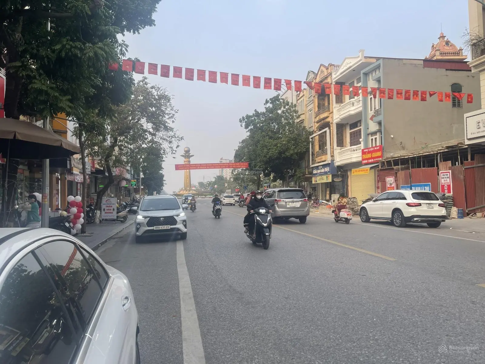 Bán nhà mặt phố trung tâm đắc địa nhất thành phố Hưng Yên